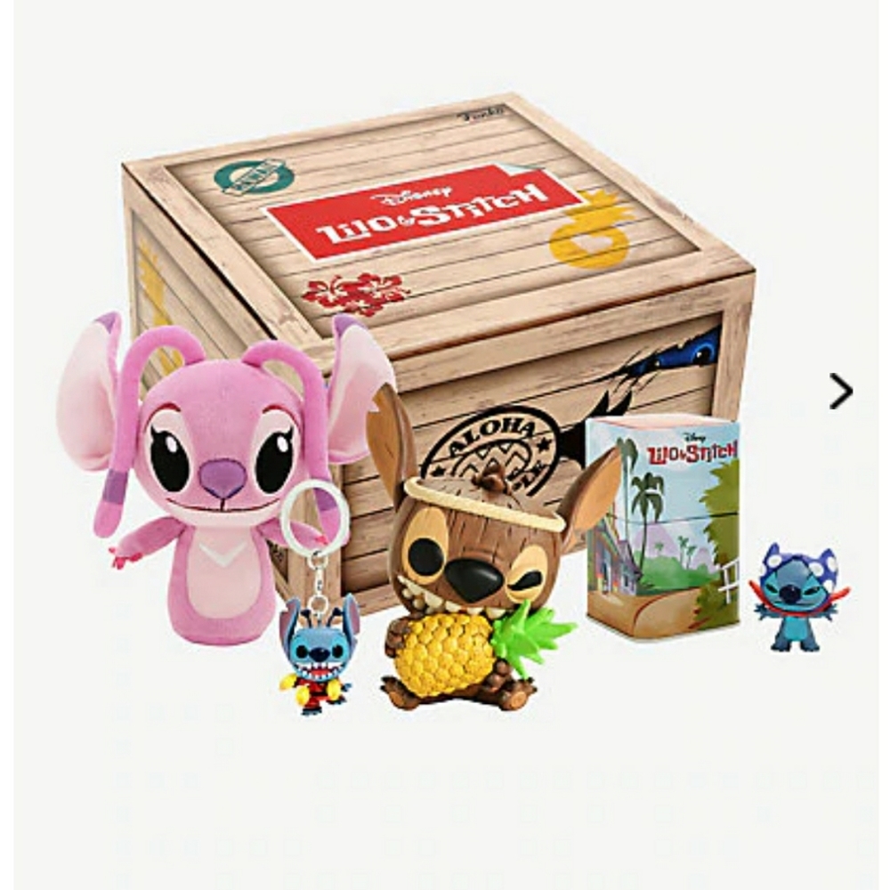 Funko Disney Lilo & Stitch Hot Topic Exclusive